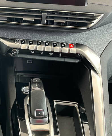 Коричневый Пежо 3008, объемом двигателя 1.5 л и пробегом 195 тыс. км за 20950 $, фото 22 на Automoto.ua