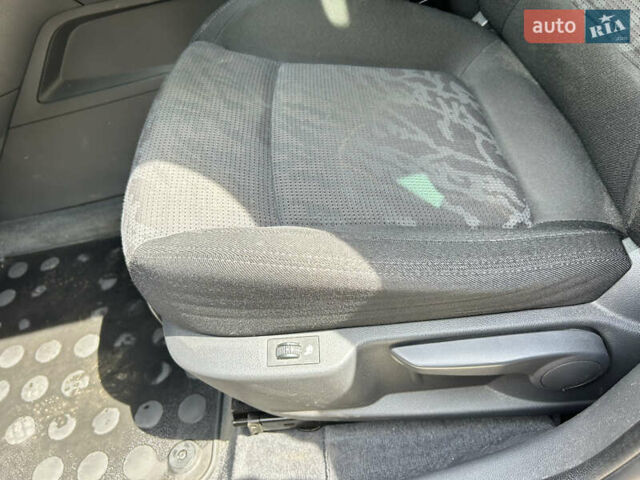 Красный Пежо 3008, объемом двигателя 1.6 л и пробегом 230 тыс. км за 6500 $, фото 16 на Automoto.ua