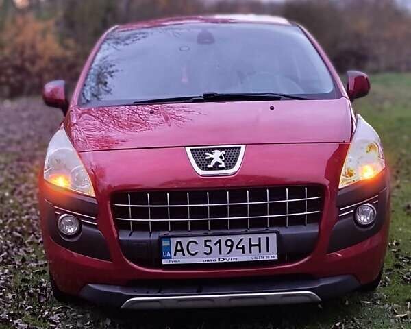 Красный Пежо 3008, объемом двигателя 1.6 л и пробегом 241 тыс. км за 8800 $, фото 2 на Automoto.ua