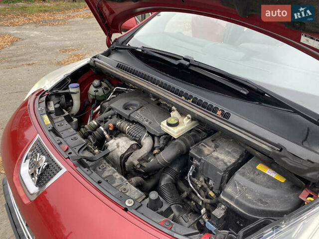 Красный Пежо 3008, объемом двигателя 1.56 л и пробегом 262 тыс. км за 8800 $, фото 19 на Automoto.ua