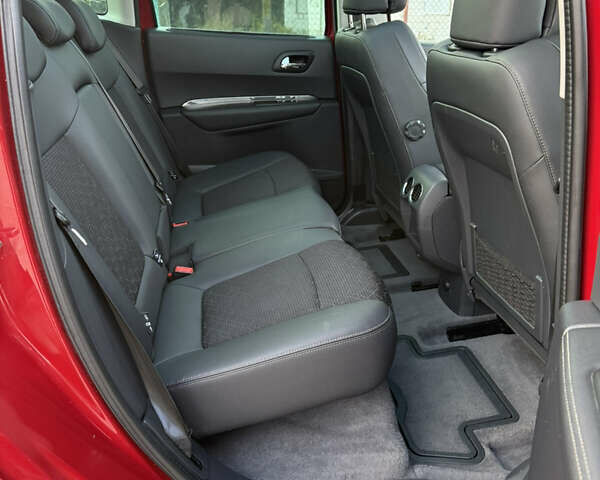 Красный Пежо 3008, объемом двигателя 1.6 л и пробегом 207 тыс. км за 12800 $, фото 62 на Automoto.ua