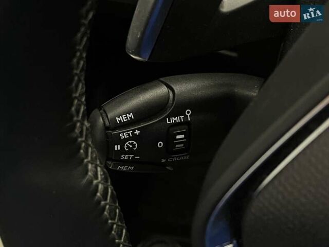 Красный Пежо 3008, объемом двигателя 2 л и пробегом 88 тыс. км за 23583 $, фото 14 на Automoto.ua