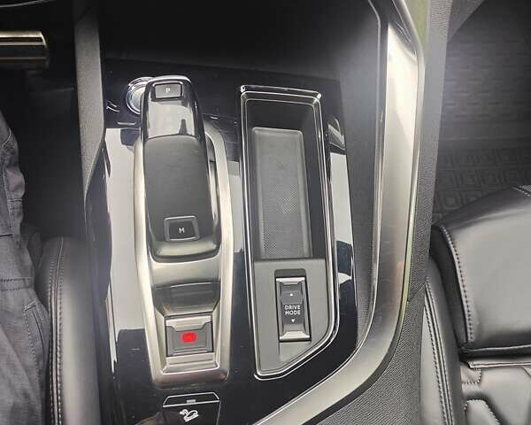 Пежо 3008 2020 у Хмельницькому на Automoto.ua Червоний Пежо 3008, об'ємом двигуна 2 л та пробігом 65 тис. км за 26500 $, фото 40 на Automoto.ua