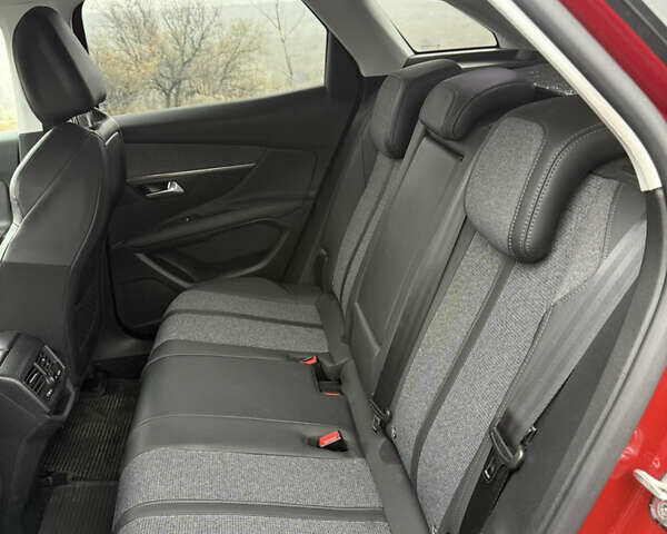 Червоний Пежо 3008, об'ємом двигуна 2 л та пробігом 123 тис. км за 23700 $, фото 9 на Automoto.ua