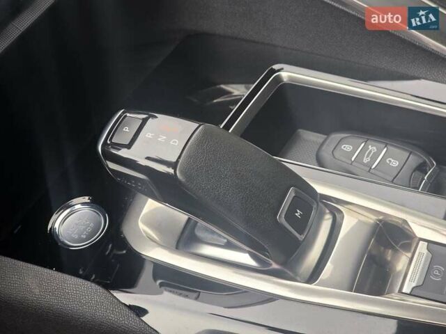 Красный Пежо 3008, объемом двигателя 1.5 л и пробегом 159 тыс. км за 21750 $, фото 86 на Automoto.ua