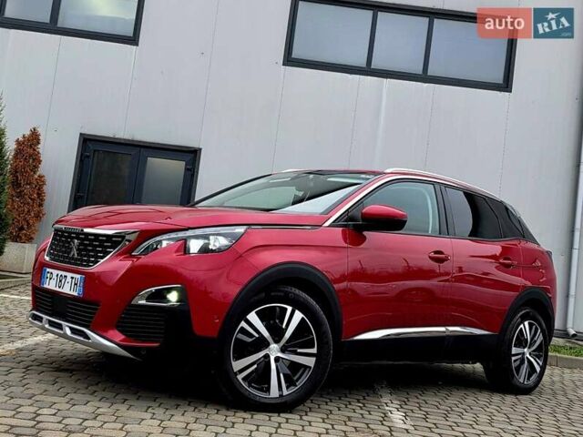 Красный Пежо 3008, объемом двигателя 1.5 л и пробегом 159 тыс. км за 21750 $, фото 1 на Automoto.ua