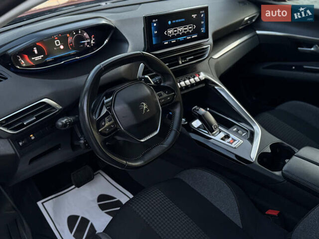 Красный Пежо 3008, объемом двигателя 1.5 л и пробегом 203 тыс. км за 21500 $, фото 20 на Automoto.ua