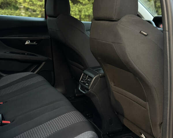 Красный Пежо 3008, объемом двигателя 1.5 л и пробегом 203 тыс. км за 21500 $, фото 29 на Automoto.ua