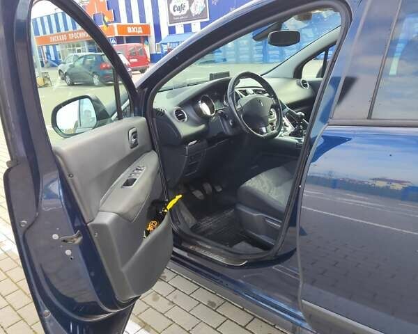 Пежо 3008, объемом двигателя 1.6 л и пробегом 255 тыс. км за 9000 $, фото 2 на Automoto.ua