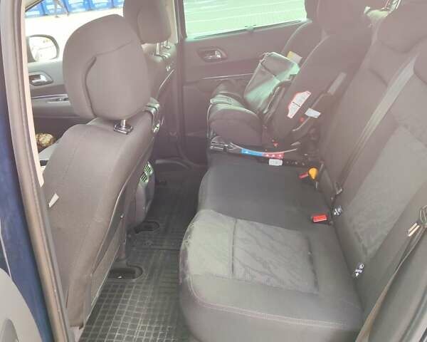 Пежо 3008, объемом двигателя 1.6 л и пробегом 255 тыс. км за 9000 $, фото 10 на Automoto.ua