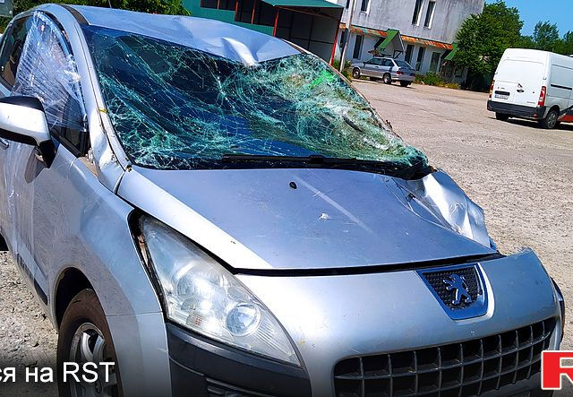 Пежо 3008, об'ємом двигуна 1.6 л та пробігом 223 тис. км за 4000 $, фото 3 на Automoto.ua