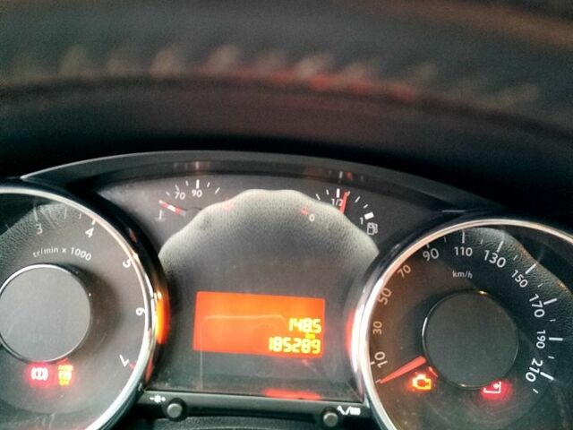 Пежо 3008, объемом двигателя 1.6 л и пробегом 185 тыс. км за 7500 $, фото 6 на Automoto.ua