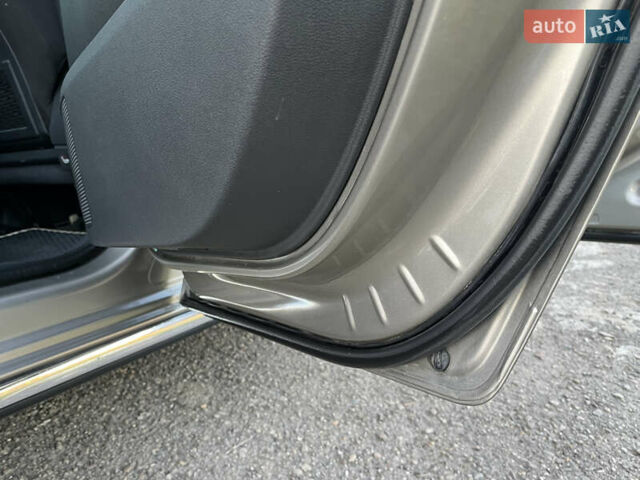 Пежо 3008, объемом двигателя 1.6 л и пробегом 249 тыс. км за 9800 $, фото 37 на Automoto.ua