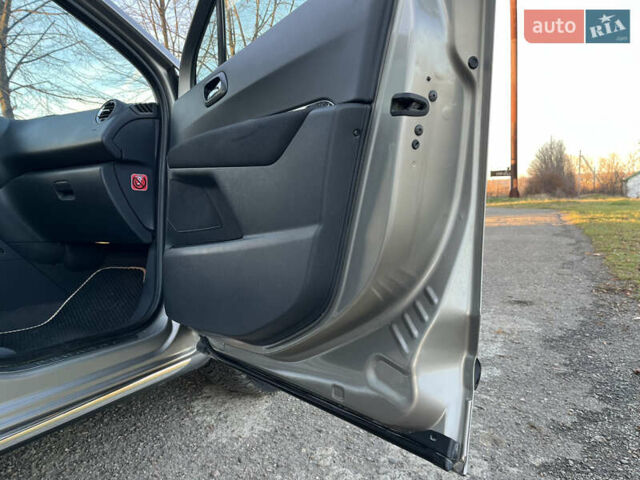 Пежо 3008, объемом двигателя 1.6 л и пробегом 249 тыс. км за 9800 $, фото 35 на Automoto.ua