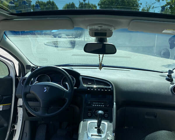 Пежо 3008, объемом двигателя 1.56 л и пробегом 155 тыс. км за 8900 $, фото 18 на Automoto.ua