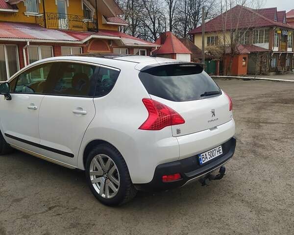 Пежо 3008, объемом двигателя 2 л и пробегом 250 тыс. км за 12000 $, фото 6 на Automoto.ua