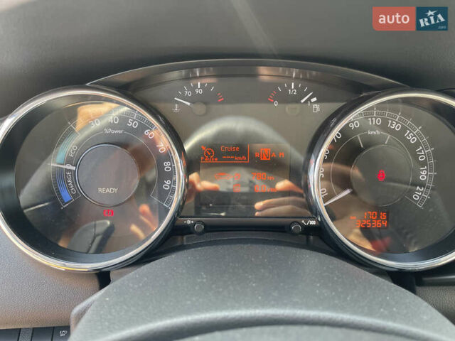 Пежо 3008, объемом двигателя 2 л и пробегом 325 тыс. км за 10000 $, фото 38 на Automoto.ua