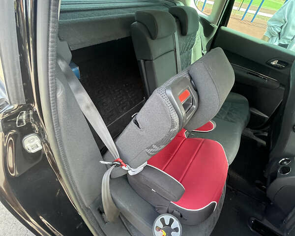 Пежо 3008, объемом двигателя 2 л и пробегом 325 тыс. км за 10000 $, фото 26 на Automoto.ua