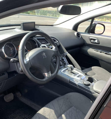 Пежо 3008, объемом двигателя 2 л и пробегом 325 тыс. км за 10000 $, фото 17 на Automoto.ua