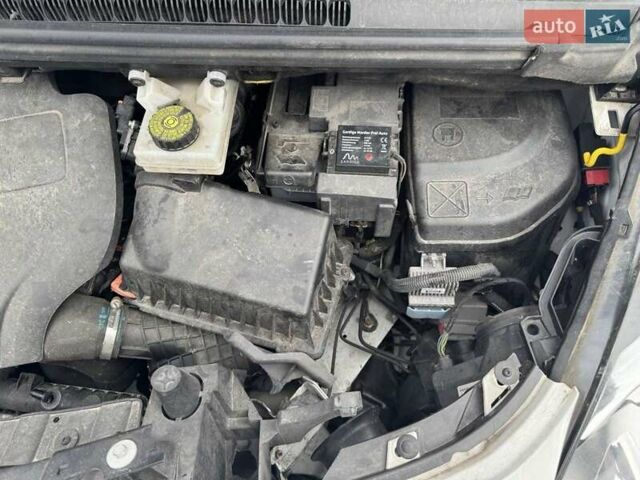 Пежо 3008, объемом двигателя 0 л и пробегом 169 тыс. км за 7250 $, фото 6 на Automoto.ua