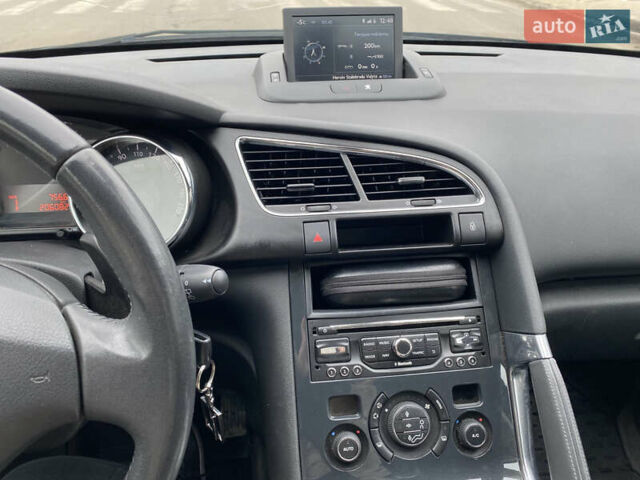 Пежо 3008, объемом двигателя 1.56 л и пробегом 208 тыс. км за 10500 $, фото 8 на Automoto.ua