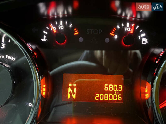 Пежо 3008, объемом двигателя 1.56 л и пробегом 208 тыс. км за 10500 $, фото 9 на Automoto.ua