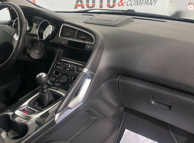 Пежо 3008, объемом двигателя 1.6 л и пробегом 214 тыс. км за 12450 $, фото 8 на Automoto.ua