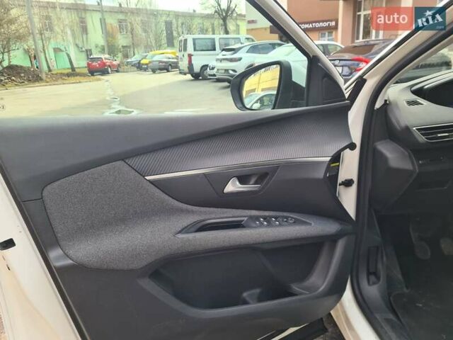 Пежо 3008, объемом двигателя 1.5 л и пробегом 143 тыс. км за 17500 $, фото 31 на Automoto.ua