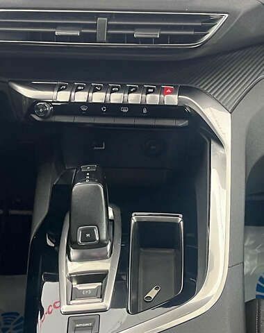 Пежо 3008, объемом двигателя 1.5 л и пробегом 189 тыс. км за 19450 $, фото 17 на Automoto.ua