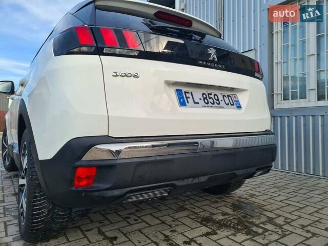Пежо 3008, объемом двигателя 1.5 л и пробегом 143 тыс. км за 17500 $, фото 7 на Automoto.ua