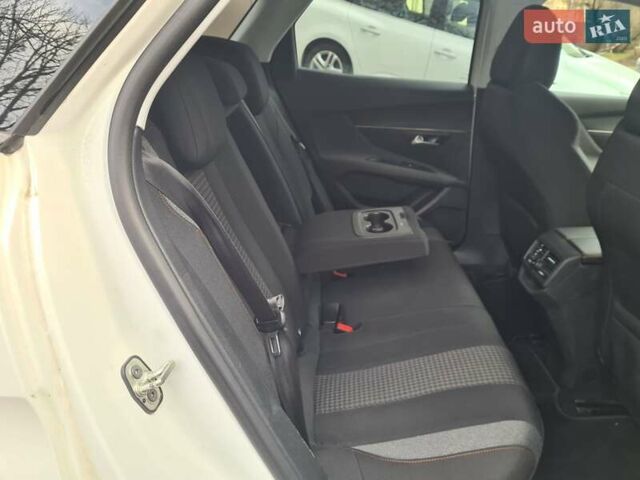 Пежо 3008, объемом двигателя 1.5 л и пробегом 143 тыс. км за 17500 $, фото 33 на Automoto.ua