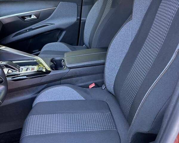Пежо 3008, объемом двигателя 1.5 л и пробегом 120 тыс. км за 22300 $, фото 3 на Automoto.ua