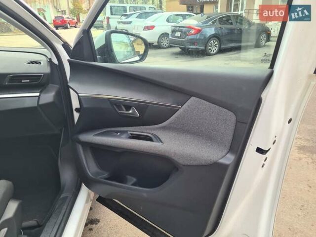 Пежо 3008, объемом двигателя 1.5 л и пробегом 143 тыс. км за 17500 $, фото 35 на Automoto.ua