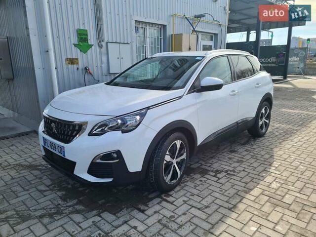 Пежо 3008, объемом двигателя 1.5 л и пробегом 143 тыс. км за 17500 $, фото 1 на Automoto.ua