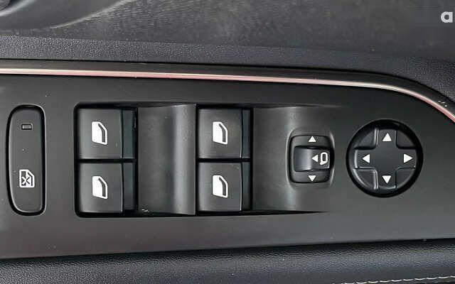 Пежо 3008, объемом двигателя 1.5 л и пробегом 195 тыс. км за 20950 $, фото 12 на Automoto.ua