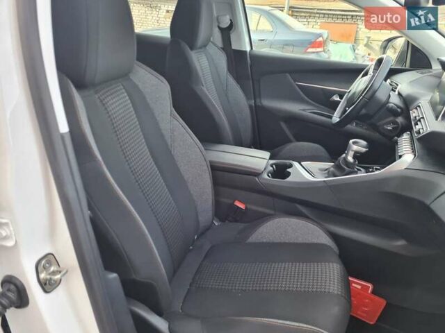Пежо 3008, объемом двигателя 1.5 л и пробегом 143 тыс. км за 17500 $, фото 19 на Automoto.ua
