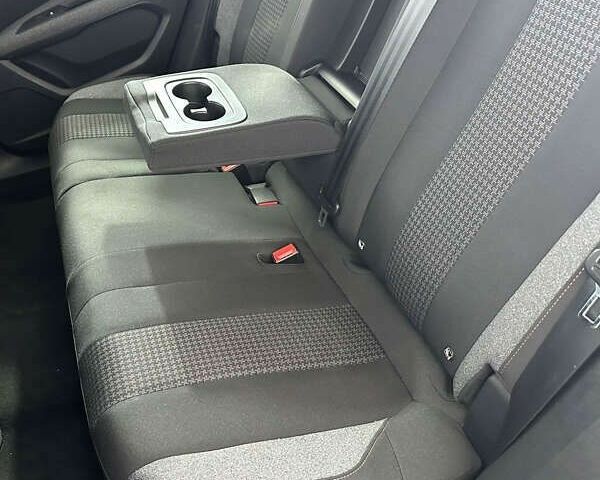 Пежо 3008, объемом двигателя 1.5 л и пробегом 174 тыс. км за 22350 $, фото 10 на Automoto.ua