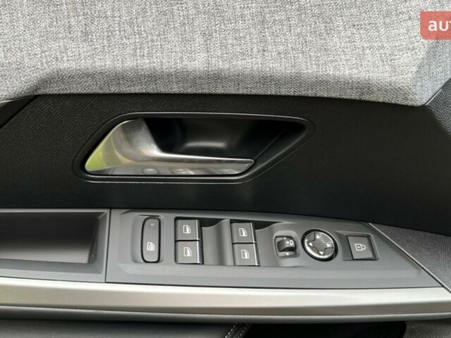 Пежо 3008, объемом двигателя 1.2 л и пробегом 0 тыс. км за 32168 $, фото 29 на Automoto.ua