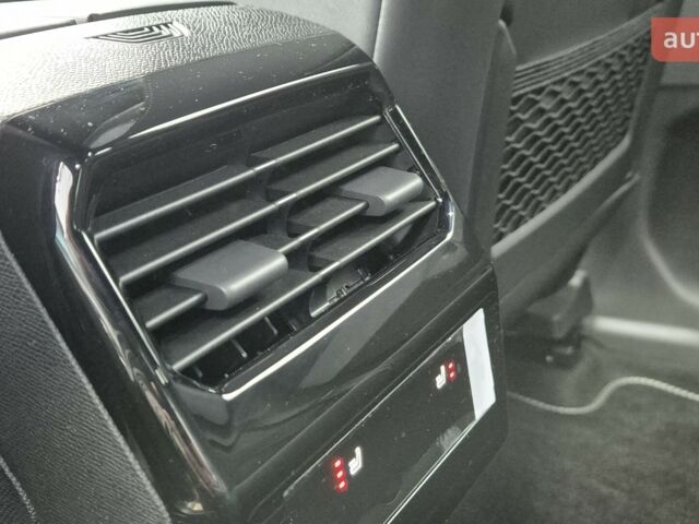 Пежо 3008, объемом двигателя 1.2 л и пробегом 0 тыс. км за 36777 $, фото 44 на Automoto.ua