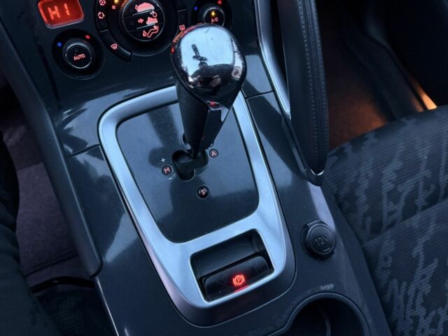 Серый Пежо 3008, объемом двигателя 1.6 л и пробегом 94 тыс. км за 8000 $, фото 9 на Automoto.ua