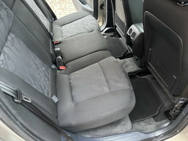 Серый Пежо 3008, объемом двигателя 1.6 л и пробегом 213 тыс. км за 6000 $, фото 15 на Automoto.ua