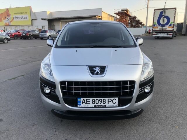Серый Пежо 3008, объемом двигателя 1.6 л и пробегом 160 тыс. км за 8000 $, фото 2 на Automoto.ua