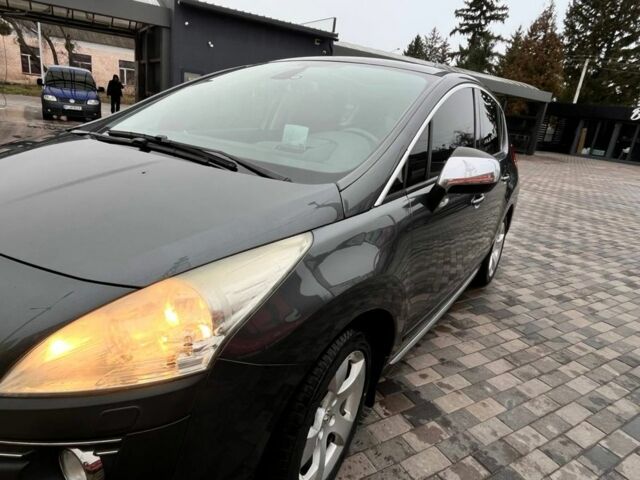 Серый Пежо 3008, объемом двигателя 0 л и пробегом 244 тыс. км за 6550 $, фото 1 на Automoto.ua