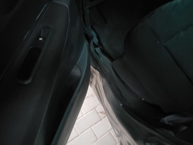 Серый Пежо 3008, объемом двигателя 1.6 л и пробегом 215 тыс. км за 5300 $, фото 3 на Automoto.ua