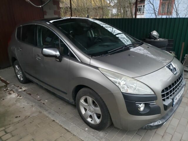 Серый Пежо 3008, объемом двигателя 1.6 л и пробегом 215 тыс. км за 5300 $, фото 1 на Automoto.ua