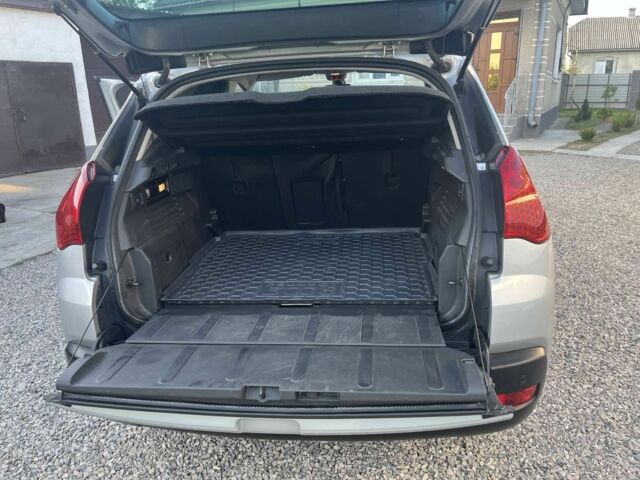 Серый Пежо 3008, объемом двигателя 1.6 л и пробегом 236 тыс. км за 7550 $, фото 6 на Automoto.ua