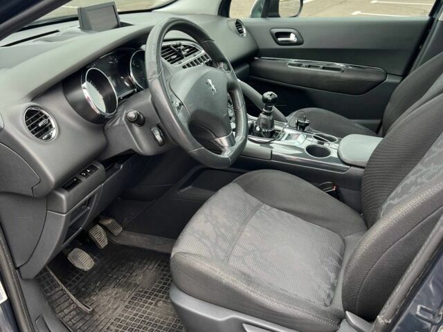 Серый Пежо 3008, объемом двигателя 1.6 л и пробегом 232 тыс. км за 6900 $, фото 9 на Automoto.ua