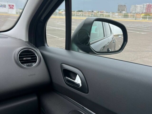 Серый Пежо 3008, объемом двигателя 1.6 л и пробегом 232 тыс. км за 6900 $, фото 13 на Automoto.ua