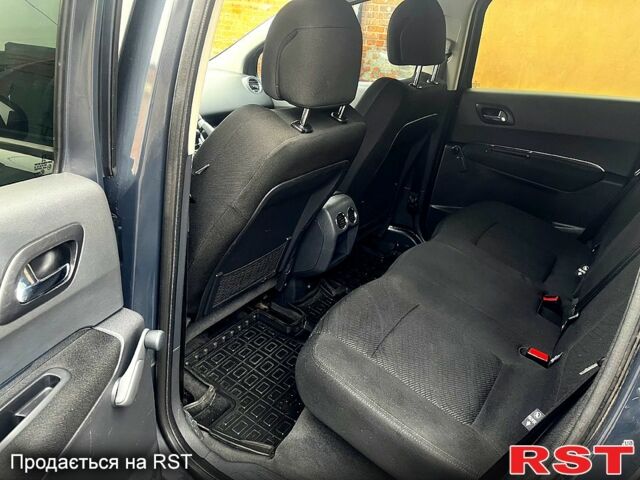 Серый Пежо 3008, объемом двигателя 1.6 л и пробегом 295 тыс. км за 6700 $, фото 9 на Automoto.ua