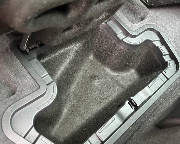 Сірий Пежо 3008, об'ємом двигуна 1.6 л та пробігом 193 тис. км за 8300 $, фото 25 на Automoto.ua